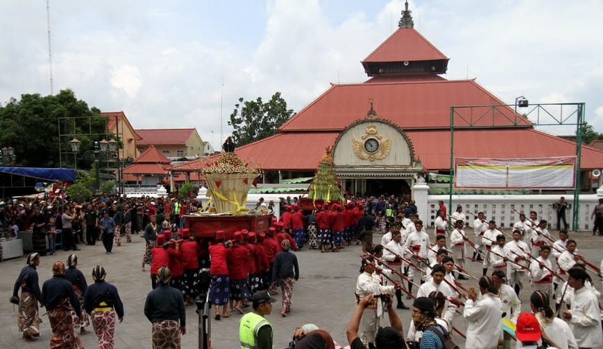20190606_-_Mengenal_Grebeg_Syawal_Tradisi_Keraton_Yogyakarta_di_Hari_Raya_Idulfitri