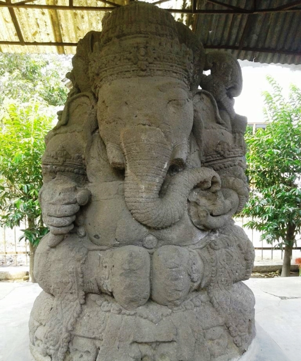 situs kuno arca ganesha